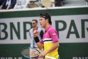 亚博体育- 费德勒在中国队比赛中爆冷,出色防守引发热议的是谁 